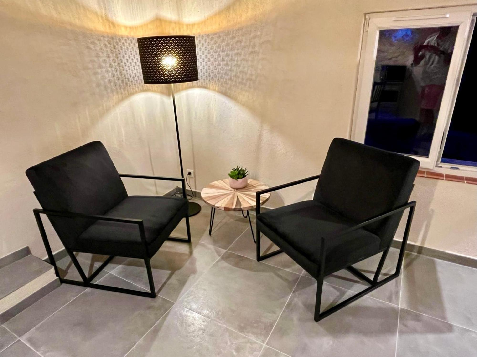 La Parenthese Du Var - Gite Avec Grande Terrasse Vue Sur Piscine Saint-Antonin-du-Var Exteriör bild
