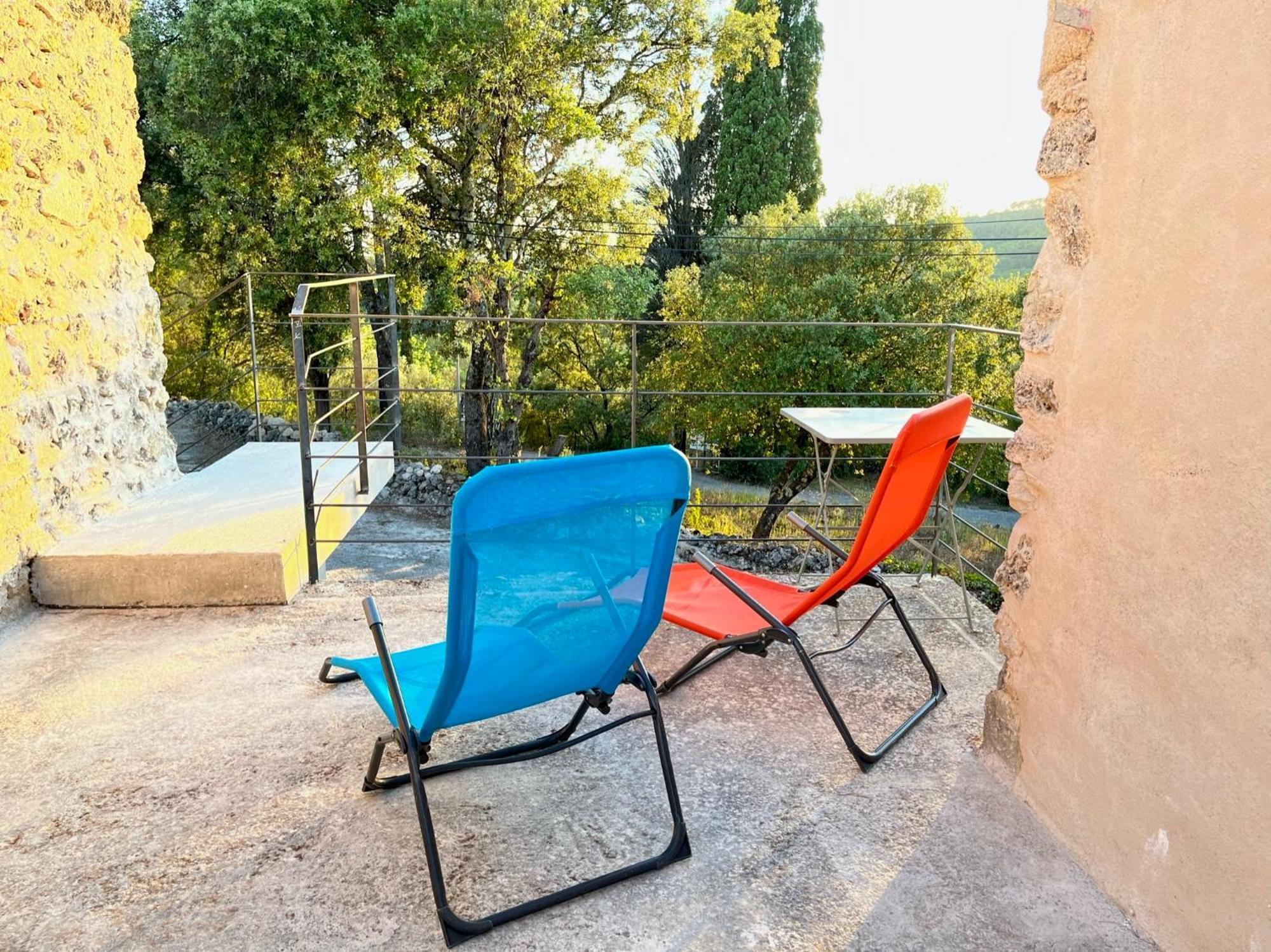 La Parenthese Du Var - Gite Avec Grande Terrasse Vue Sur Piscine Saint-Antonin-du-Var Exteriör bild