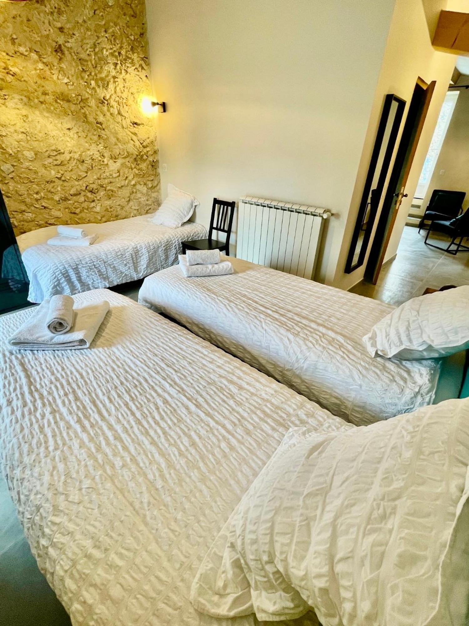 La Parenthese Du Var - Gite Avec Grande Terrasse Vue Sur Piscine Saint-Antonin-du-Var Exteriör bild